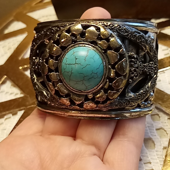 Howlite/Torqoiise bracelet from Mexico - Picture 3 of 6